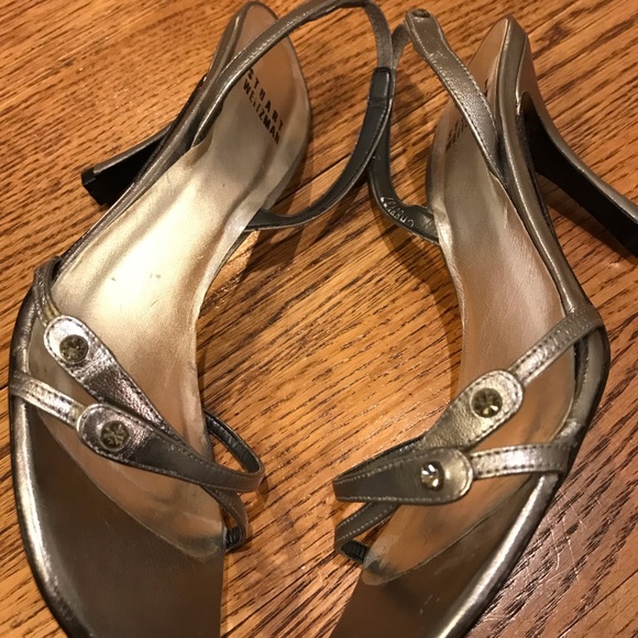 Stuart Weitzman Silver Leather Heels - Picture 2 of 5